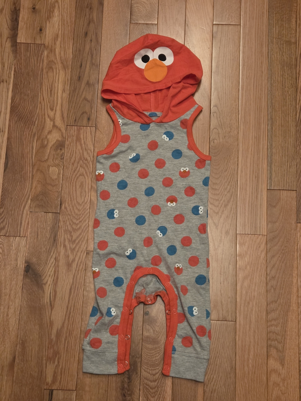 Isaac Mizrahi 6/9M Elmo Sesame Street  Hooded Romper